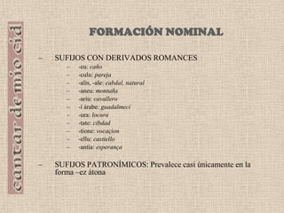 Formado por una pareja de hemistiquios, separados por una fuerte cesura.
