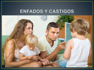 • De nuevo insistimos: un niño es un niño. Y un niño
normalmente hará travesuras y hará que nos enfademos.
El hecho de que nuestro hijo sea discapacitado no quiere
decir que no debamos educarlo como a cualquier otro
niño. Debemos aprender a discernir entre los actos que
pueden ser consecuencia de su discapacidad y los que,
simplemente, son cosas de niños.
 