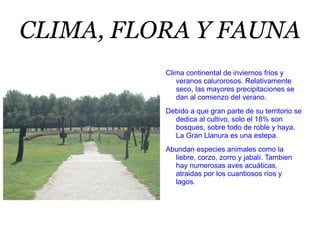 Predominantemente  llano, destacan: En el centro y sureste la Gran Llanura. Al oeste la Pequeña Llanura y las cadenas montañosas del Transdanubia, con los montes Bakony . Al norte las cadenas montañosas con los montes   Bükk y Mátra donde se encuentra el pico más alto Kébes (1015 m).  