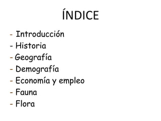 El sector terciario es, como en todas las economías desarrolladas, el que más contribuye al PIB y el que más empleos produce. Sin embargo en Galicia aún tiene rasgos anticuados, una importancia excesiva de servicios personales de baja cualificación, concentrados en el mundo rural. Entre los servicios especializados destacan el transporte, el turismo, la enseñanza, el comercio y las financieras.     La Coruña es la ciudad que tiene un sector servicios más desarrollado, con sectores cuyo alcance sobrepasa el ámbito de la comunidad. No obstante, el carácter multipolar de la red urbana gallega permite la diversificación de los servicios por toda la región.     La universidad de Santiago de Compostela tiene un alcance internacional, tanto por su tradición como por la calidad de sus estudios e investigaciones. Gracias a ella los servicios educativos gallegos generan importantes rentas a mucha población activa.     El turismo es un de los principales sectores de Galicia. Tiene dos destinos con dos características diferentes, Santiago de Compostela, final del camino de Santiago, de carácter cultural y religioso; y las Rías Bajas, donde se concentra el turismo de sol y playa vacacional. También La Coruña y La Toja son destinos turísticos importantes, aunque muy lejos del resto. En los últimos tiempos está despegando el turismo rural y de balnearios en el interior, principalmente en Orense donde se encuentran numerosos puntos termales. 