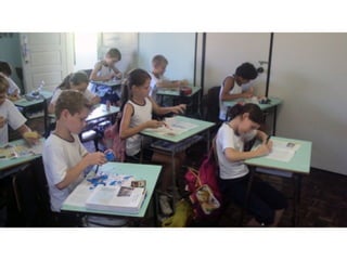 Trabalhando moais em sala de aula