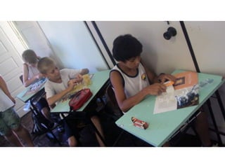 Trabalhando moais em sala de aula