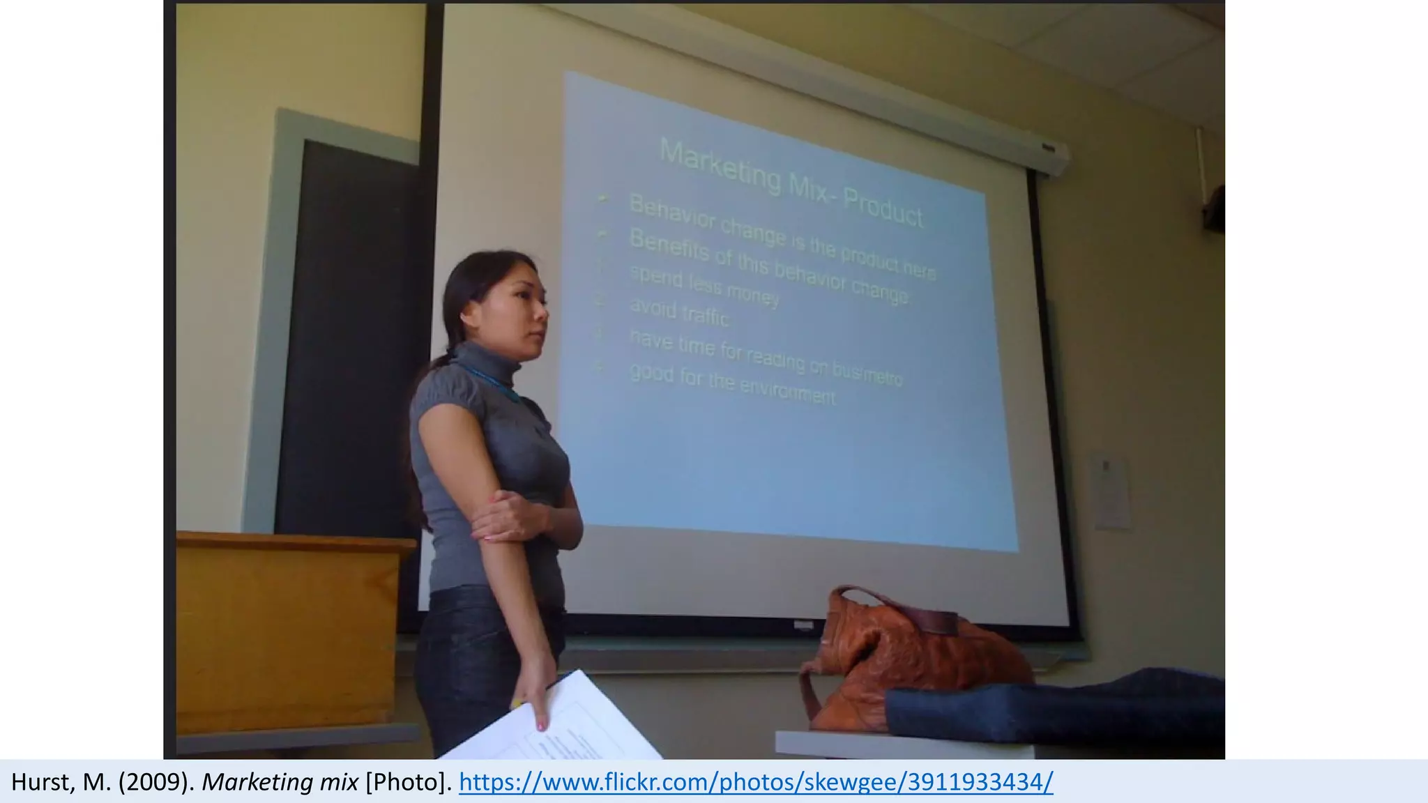 Hurst, M. (2009). Marketing mix [Photo]. https://www.flickr.com/photos/skewgee/3911933434/
 