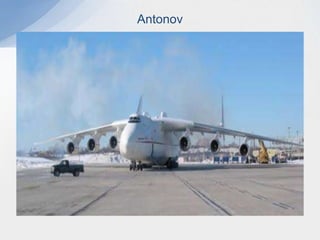  Llamamos Unit Load Device (ULD), igloo o contenedor aéreo a estructuras rígidas hechas de metal, plástico, fibra de vidrio o una combianción de éstos con tela, con una forma similar a la del fuselaje del avión y son utilizadas para colocar carga haciendo más fáciles las operaciones de carga y descarga de los aviones, así como protegiendolos.Avión