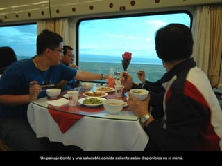Un paisaje bonito y una saludable comida caliente están disponibles en el menú.
 