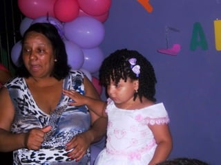 Três aninhos de carla