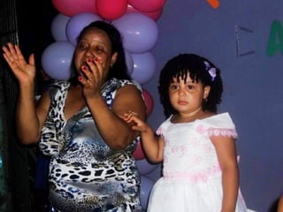 Três aninhos de carla