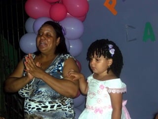 Três aninhos de carla