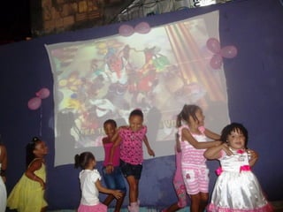 Três aninhos de carla