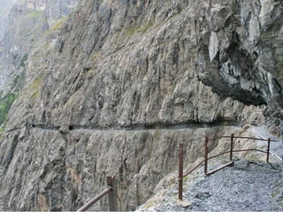 Talsohle ist erreicht

Die Talsohle ist erreicht 64
Seite

 