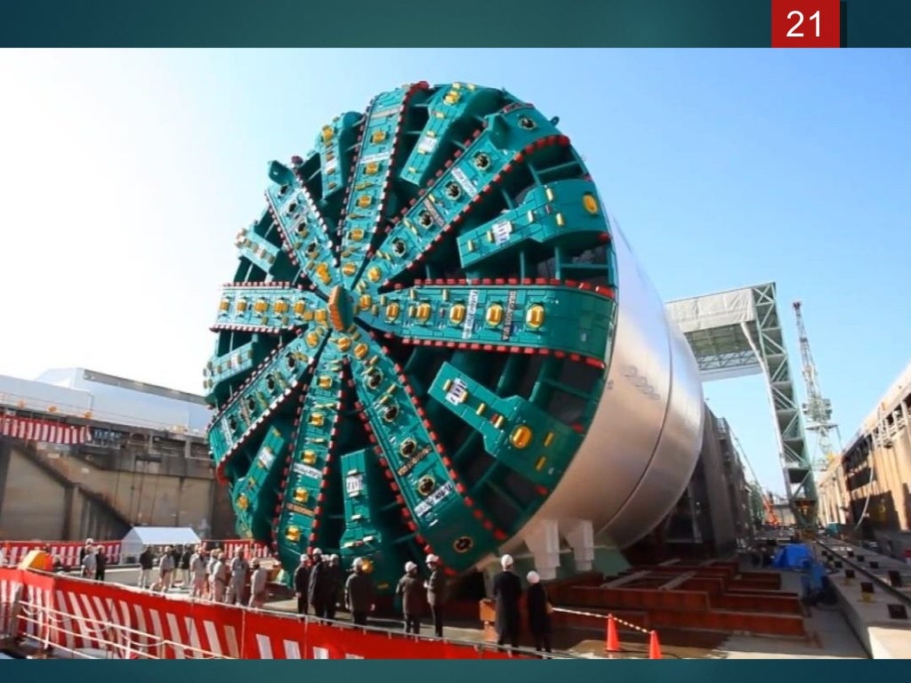 Tunnel boring machine