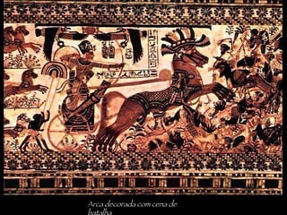 Arca decorada com cena de batalha 