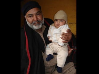 TAFSIR, TAKWIL, DAN TERJEMAHDefinisiTafsir, Takwil, danTerjemahKataTafsirdiambildarikataفَسَّرَ - يُفَسِّرُ -  تَفْسِيْرًا  yang berartiketeranganatauuraianMenurutistilahberartiilmumengenaibagaimanacarapengucapanlafazh-lafazh Al Qur’an sertacaramengungkapkanpetunjukkandungan-kandunganhukum, danmakna-makna yang terkandungdidalamnya. KataTakwildiambildarikataأَوَّلَ – يُأَوِّلُ – تَأْوِيْلاًyang berartimenerangkanataumenjelaskanMenurutistilahberartimengembalikansesuatukepadaGhayahnya, yaknimenerangkanapa yang dimaksud.   