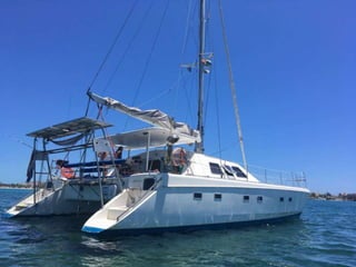 Une sortie en mer avec bernard laguna sur le bateau de Coluche !