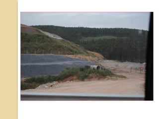 La realización de actividades por los
hombres permite la subsistencia y el
desarrollo de las sociedades humanas,
pero, desgraciadamente, también
origina problemas ambientales.
Definimos PROBLEMA AMBIENTAL
como cualquier alteración ambiental
que constituya un motivo de
preocupación para los seres humanos.
Por esta razón, la expresión
problemática ambiental incluye todo
problema relacionado con el medio del
cual toman conciencia las personas
(estudian sus causas y buscan
soluciones) dado que, generalmente
-aunque no siempre-, tienen
repercusiones sobre la salud o sobre los
bienes económicos.
PROBLEMA AMBIENTALPROBLEMA AMBIENTAL
http://www.seresponsable.com/2012/10/20/la-ciudad-coreana-de-songdo-sede-del-fondo-
verde-de-la-onu/
http://www.seresponsable.com/2012/10/09/deshielo-artico-verano-201/
 