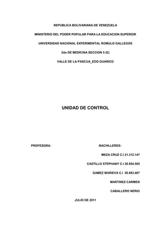 REPUBLICA BOLIVARIANA DE VENEZUELA<br />MINISTERIO DEL PODER POPULAR PARA LA EDUCACION SUPERIOR<br />UNIVERSIDAD NACIONAL EXPERIMENTAL ROMULO GALLEGOS<br />2do DE MEDICINA SECCION 5 (E)<br />VALLE DE LA PASCUA_EDO GUARICO<br />UNIDAD DE CONTROL<br />PROFESORA:  BACHILLERES:<br />MEZA CRUZ C.I 21.312.147<br />CASTILLO STEPHANY C.I 20.954.505<br />GAMEZ MARIEVA C.I  20.683.467<br />MARTINEZ CARMEN<br />CABALLERO NERIO<br />JULIO DE 2011<br />INTRODUCCION:<br />La humanidad ha conocido, a partir de los cuarentas, una maquinas llamadas computadoras u ordenadores, que son el fruto de la evolución tecnológica de toda una historia. La computadora se ha definido como una maquina capaz de realizar y controlar a gran velocidad cálculos y procesos complicados. Estas maquinas se reducen de peso y de tamaño pero crecen en capacidad y rapidez con el paso del tiempo. En las décadas de los años ochenta,  se instalaron en las oficinas, despachos y hogares, las grandes empresas dejaron de ser los grandes usuarios. Pero la base de muchos de esos inventos se remonta del pasado. Hoy en día las computadoras ha tenido grandes avances que han servido para la utilización de estas maquinas por muchas personas y para realizar cualquier operación de nuestra utilidad.<br />UNIDAD DE CONTROL<br />La unidad de control es el elemento que se encarga de sincronizar las acciones que realiza cada una de las unidades funcionales de un computador. Las funciones de la unidad de control son básicamente dos. <br />Interpretación de las instrucciones: La unidad de control debe ser capaz de decodificar los códigos de operación y los modos de direccionamiento de las instrucciones y actuar de forma diferente para cada uno de ellos. <br />Secuenciamiento de las operaciones: La unidad de control se encarga de la temporización de las distintas operaciones necesarias para la ejecución de cada instrucción. También debe controlar el secuenciamiento de las instrucciones en función de la evolución del registro contador de programa. <br />La función principal de la unidad de control de la UCP es dirigir la secuencia de pasos de modo que la computadora lleve a cabo un ciclo completo de ejecución de una instrucción, y hacer esto con todas las instrucciones de que conste el programa. Los pasos para ejecutar una instrucción cualquiera son los siguientes: <br />Ir a la memoria y extraer el código de la siguiente instrucción (que estará en la siguiente celda de memoria por leer). Este paso se llama ciclo de fetch en la literatura computacional (to fetch significa traer, ir por). <br />Decodificar la instrucción recién leída (determinar de que instrucción se trata). <br />Ejecutar la instrucción. <br />Prepararse para leer la siguiente casilla de memoria (que contendrá la siguiente instrucción), y volver al paso 1 para continuar. <br />La unidad de control ejecutará varias veces este ciclo de cuatro “instrucciones  alambradas” a una enorme velocidad. <br />Se llama así a estas instrucciones porque no residen en memoria, ni fueron escritas por ningún programador, sino que la maquina las ejecuta directamente por medios electrónicos, y lo hará mientras este funcionando (mientras este encendida) en una computadora esa razón de cientos de miles (o incluso millones) de veces por segundo. <br />UNIDAD LOGICA –ARITMETICA<br />La unidad aritmético lógica, también conocida como ALU (siglas en inglés de arithmetic logic unit), es un circuito digital que calcula operaciones aritméticas (como suma, resta, multiplicación, etc.) y operaciones lógicas (si, y, o, no), entre dos números.<br />Muchos tipos de circuitos electrónicos necesitan realizar algún tipo de operación aritmética, así que incluso el circuito dentro de un reloj digital tendrá una ALU minúscula que se mantiene sumando 1 al tiempo actual, y se mantiene comprobando si debe activar el pitido del temporizador, etc.<br />Por mucho, los más complejos circuitos electrónicos son los que están construidos dentro de los chips de microprocesadores modernos. Por lo tanto, estos procesadores tienen dentro de ellos un ALU muy complejo y potente. De hecho, un microprocesador moderno (y los mainframes) pueden tener múltiples núcleos, cada núcleo con múltiples unidades de ejecución, cada una de ellas con múltiples ALU.<br />Una ALU debe procesar números usando el mismo formato que el resto del circuito digital. Para los procesadores modernos, este formato casi siempre es la representación de número binario de complemento a dos. Las primeras computadoras usaron una amplia variedad de sistemas de numeración, incluyendo complemento a uno, formato signo-magnitud, e incluso verdaderos sistemas decimales, con diez tubos por dígito.Las ALU para cada uno de estos sistemas numéricos tenían diferentes diseños, y esto influenció la preferencia actual por el complemento a dos, debido a que ésta es la representación que hace más fácil, para el circuito electrónico de la ALU, calcular adiciones y sustracciones, etc.<br />Entradas y salidas<br />Las entradas a la ALU son los datos en los que se harán las operaciones (llamados operandos) y un código desde la unidad de control indicando qué operación realizar. Su salida es el resultado del cómputo de la operación.<br />En muchos diseños la ALU también toma o genera como entradas o salidas un conjunto de códigos de condición desde o hacia un registro de estado. Estos códigos son usados para indicar casos como acarreo entrante o saliente.<br />COMPONENTES EXTERNOS DEL CPU<br />Interfaz ATAPI: Es un conector de 34 líneas que usan las unidades de diskette (Floppy drivers). Se identifica en la tarjeta madre por sus dos hileras de 17 patas machos cada uno.<br />Sockets de Memoria: La tarjeta madre dispone de conectores para memoria que puede empezar alojando una cantidad de megabytes esto con el fin de ir aumentando la capacidad de memoria<br />Sockets para tarjeta de Video: En los PC antiguos había una sola ranura AGP ahora los nuevos modelos traen doble ranura AGP para alojar dos tarjetas de video para usar la función de doble monitor que se ofrece desde Windows 98.<br />Bus: Son todos los conectores que tiene la tarjeta madre.<br />Bus del sistema: Es un conjunto de conectores tipo ranura que da contactos múltiples en la puerta abierta para expandir la PC.<br /> Bus MCA PS/A: Sirve en la PC actuales para conectar externamente accesorios de ingreso de datos como el mouse, teclado y joysticks.<br />Bus USB: Es para conectar accesorios que por fuerza son externos, como un escáner o una cámara de videos.<br />Memoria: Es un conjunto de chips donde se almacenan en forma temporal una copia de aquella parte de los datos contenidos en el disco duro que el usuario necesita para el trabajo que esta haciendo en el momento.<br />Tarjeta de sonido: La función de sonido suele venir integrada en la tarjeta madre de las PC, muestra en el exterior un conector hembra de tres conectores escalonados en una sola patas donde se conectan las bocinas.<br />Interfaz de entrada y salida I/O): Es otra función de la tarjeta madre, sirve para conectar al CPYU con componentes externos mediante conectores de dos tipos, llamados puertos: puertos paralelo LPT) y puerto serie COM). El puerto paralelo se utiliza para conectar la impresora y puede usarse para unidades de disco externas y otras cosas. El puerto serie sirve para el mouse, modem externo, cámara y otros accesorios.<br />Disco Duro: Es el dispositivo de almacenamiento de datos duraderos. Consiste en discos giratorios apilados, de material sensible al magnetismo y cabezas de lectura y escritura.<br />Tarjeta de video: Su propósito es enviar a la pantalla los datos que crean la imagen, para que el usuario pueda conocer y controlar lo que hace la PC. Las tarjetas de video han evolucionado aumentando su rapidez en la creación de imagen y para hacer presentar texto y gráficos.<br />Tarjeta de Red: Es una placa de circuito impreso que proporciona las capacidades de comunicación de red hacia y desde una computadora personal.<br />Tarjeta madre: Es la principal tarjeta de circuito impreso de computadora. Es la más grande y contiene montada sobre si al chip microprocesador, las ranuras de bus para conexión de tarjetas adicionales y los módulos de memoria.<br />Sockets para microprocesadores: El microprocesador es el principal componente de la computadora, las tarjetas madre los pueden alojar directamente en un socket especial., diferente a todos los demás o en una ranura.<br />Chipset: Es un conjunto de circuitos que usualmente vienen integrados en un solo chip grande. Se designa con un número de modelo que da a nivel a la tarjeta madre que lo hospeda según sus funciones. Su función principal es como controlador programable de líneas de interrupción al servicio del microprocesador.<br />Canales DMA: La tarjeta madre tiene 8 líneas de transmisión interna llamados canales de acceso directo (DMA) controladores por un chip exclusivo. Sirve para que algunos dispositivos, como el disco duro y la unidad de diskette, tengan accesos directos a la memoria sin usar tiempo del microprocesador.<br />BIOS: Es el único componente de la tarjeta madre que no consiste de la electrónica sino de programación (software). Se trata de un programa muy breve que prepara a la computadora para trabajar cada vez que se enciende.<br />Interfaz IDE: Es otro conector y sirve para el disco duro. Los conectores pueden tener un conector intermedio adicional para poder conectar dos unidades de disco.<br />Puerto IEEE: Es un estándar multiplataforma para la entrada y salida de datos en serie a gran velocidad. Suele utilizarse para la interconexión de dispositivos digitales como cámaras digitales y videocámaras a computadoras.<br />Puerto Paralelo: Un puerto paralelo es una interfaz entre una computadora y un periférico, cuya principal característica es que los bits de datos viajan juntos, enviando un paquete de byte a la vez. Es decir, se implementa un cable o una vía física para cada bit de datos formando un bus. Mediante el puerto paralelo podemos controlar también periféricos como focos, motores entre otros dispositivos, adecuados para automatización.<br />                                                                                                <br />Conclusión:<br />Las diferentes memorias del sistema informático (Random Access Memory o RAM y Read Only Memory o ROM) son componentes fundamentales de la computadora ya que van a ser, en el caso de la RAM, el área de trabajo donde el microprocesador va a realizar las diferentes operaciones en que se van a descomponer los procesos solicitados por el usuario, mientras que la ROM va a servir para ayudar a la computadora a realizar las diferentes operaciones de arranque del sistema informático previas a que el sistema operativo tome el control de las diferentes tareas a realizar.<br />La unidad central de proceso y las memorias se conectan entre ellas por medio del bus. El bus es un enlace de comunicaciones que conecta todos los componentes que configuran el sistema informático y permite la transferencia de información entre ellos. Esta información se compone de datos y órdenes de comandos para manipular los datos.<br />
