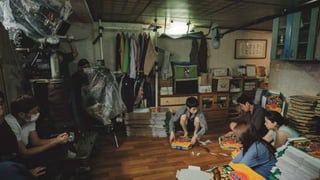 CINEMA IRANIANO, INDIANO, ORIENTAL, NIGERIANO
INVASÃO ZUMBI (2016)
 