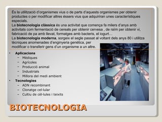 GENS I CODI GENÈTIC Les proteïnes es fabriquen en els ribosomes de les cèl·lules  . La seqüència de bases d’un gen de l’ADN determinat es copia en una molècula d’ARN missatger (ARNm) en un procés anomenat  transcripció. Aquest ARN viatja al  citoplasma on serveix de motlle perquè els ribosomes sintetitzin la proteïna ( traducció ) Una proteïna està constituïda per centenars d’aminoàcids en una seqüència determinada que està continguda en els gens. El  codi genètic  és el conjunt de regles per les quals la informació codificada en l’ ADN dels gens es tradueix en proteïnes. Cada tres nucleòtids d’un àcid nuclèic formen un codó o triplet i determinen la síntesis d’un aminoàcid. 