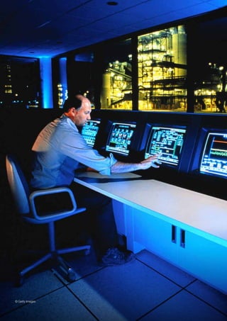 Chapter 2: Man with screens
© Getty Images
 