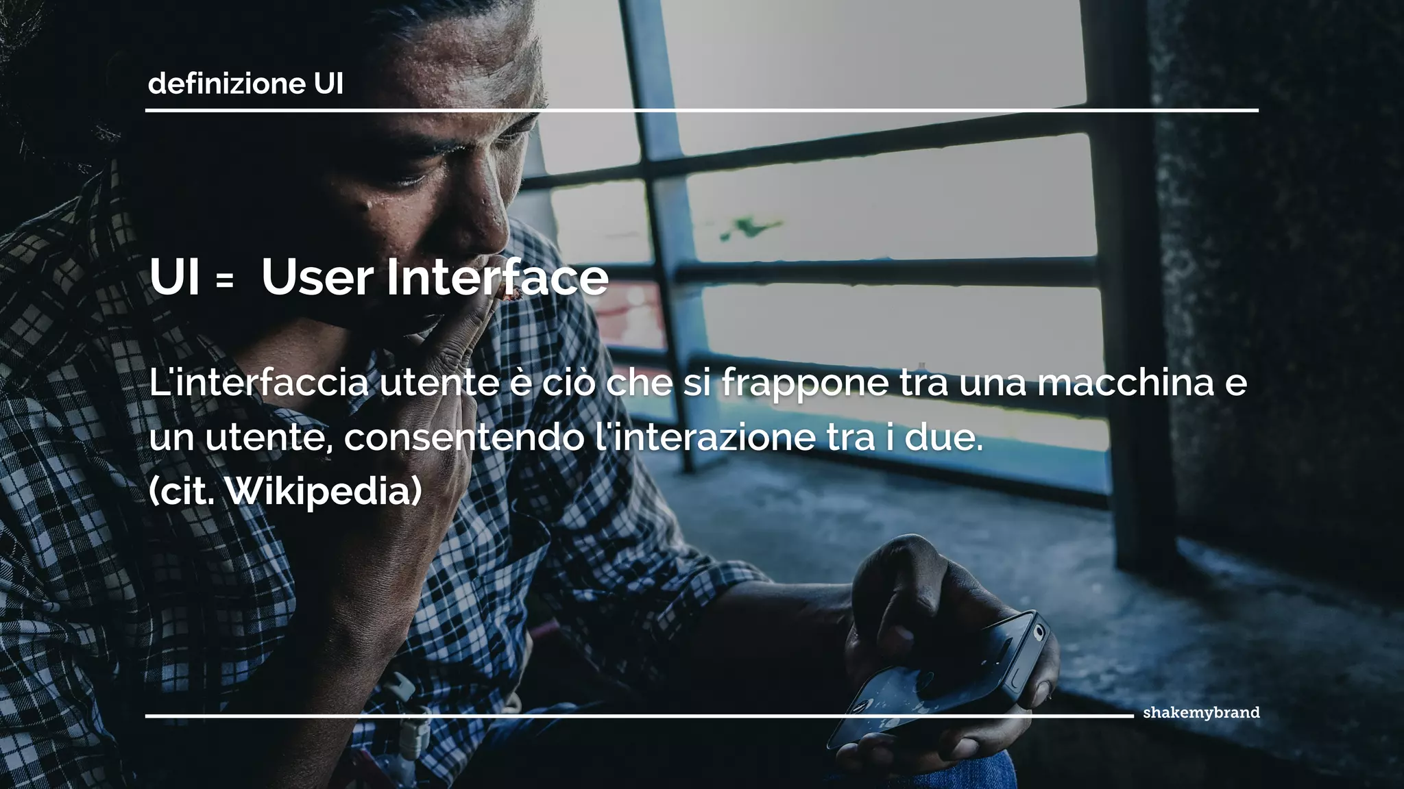 definizione UI
UI = User Interface
L'interfaccia utente è ciò che si frappone tra una macchina e
un utente, consentendo l'interazione tra i due.
(cit. Wikipedia)
 