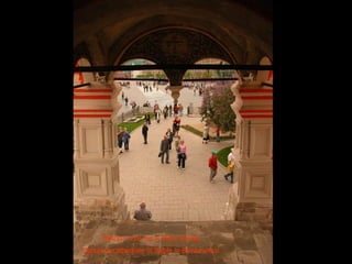 Moscou: Vue sur la Place Rouge
Depuis la cathédrale St Basile le Bienheureux
 