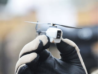 Future of Drones
Mohammad Tawfik
#WikiCourses
http://WikiCourses.WikiSpaces.com
 