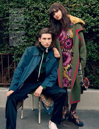 ПЛАЩ И БРЮКИ ИЗ ШЕРСТИ
С ШЕЛКОМ, КУРТКА ИЗ
ВИСКОЗЫ С ЛАМПАСАМИ,
РАСШИТЫМИ БЛЕСТКАМИ.
КАШЕМИРОВОЕ ПАЛЬТО
С ВОРОТНИКОМ ИЗ ОВЧИ-
НЫ, ПЛАТЬЕ ИЗ ВИСКОЗЫ,
РАСШИТОЕ БЛЕСТКАМИ,
БОТИНКИ ИЗ КОЖИ ЗМЕИ,
СУМКА ИЗ КОЖИ ЯЩЕРИЦЫ,
КОЛГОТКИ.
На странице слева.
ЖАКЕТ ИЗ ШЕРСТИ С ШЕЛ-
КОМ, РЕМЕНЬ ИЗ КОЖИ ЗМЕИ.
ВСЕ BURBERRY.
ПРИЧЕСКИ: DANIEL MARTIN/
D+V MANAGEMENT. МАКИЯЖ:
ENY WHITEHEAD/CALLISTE.
МОДЕЛИ: MISHA HART,
ALIZ MENYHERT/VIVA PARIS;
LOUIE JOHNSON/PREMIER
MODEL. АССИСТЕНТЫ
ФОТОГРАФА: YING-JUBRARD;
ALEXIS PARRENIN. АССИС-
ТЕНТ ПАРИКМАХЕРА: LUKAS
TRAMLER. ПРОДЮСЕР:
ELENA SEROVA.
 