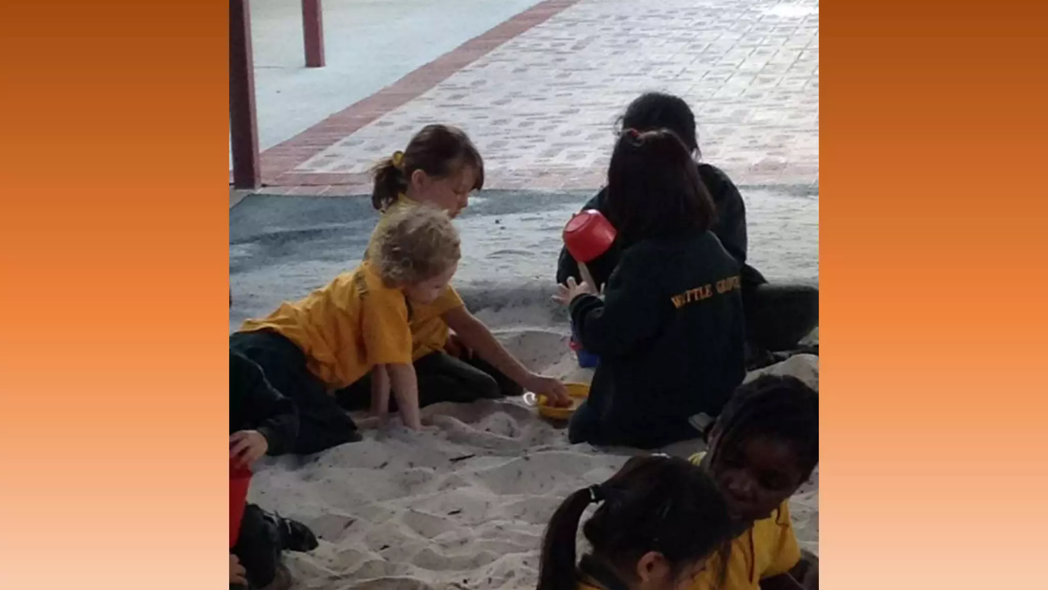 Volcano experiment with our kindy buddies