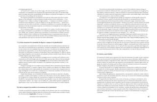 28 MENDOZA HACE MATEMÁTICA 1 MENDOZA HACE MATEMÁTICA 1 29 
un lenguaje geométrico. 
En función de lo citado, el uso de la regla o de otros instrumentos geométricos no 
constituyen un contenido en la enseñanza de la geometría.Usar cada uno de ellos exige 
poner en juego relaciones y propiedades de las figuras y la decisión de exigencia o no sobre 
la precisión en los dibujos de los alumnos. 
No estamos pensando en actividades en los que los niños tienen que decir cuántas 
figuras se han dibujado o cuántos bloques de tales formas se han usado para…, ni en 
consignas como “rodear (o pintar) la figura igual a….”; tampoco en enseñar a copiar o 
contornear para reproducir o “buscar objetos en la sala que sean como…”, puesto que 
queremos que los niños se enfrenten a verdaderos problemas, en contextos de juego, que 
permitan el uso de conocimientos previos, su evolución y la búsqueda de una solución que 
no está dada o insinuada. 
No es necesario hablar de cuerpos que ruedan o no ruedan, sino de cuerpos que tie-nen 
todas caras planas o no (poliedros y no poliedros).Sostenemos, al igual que H.Itzco-vich 
(2009), que “mostrar” objetos que concretizan el conocimiento a enseñar (mostrar 
objetos, bloque, fichas o dibujos con formas geométricas) no garantiza que el alumno 
“vea” lo que el maestro pretende.Se necesita cierta actividad intelectual que trascienda el 
nivel perceptivo para que las nociones se tornen observables. 
7.3.¿Cómo secuenciar los contenidos de figuras y cuerpos en la planificación? 
La concepción acumulativa de la forma de aprender que ha estado presente durante mu-chos 
años en la enseñanza de la matemática, consiste en presentar los contenidos desde 
lo más simple a lo más complejo.Pasar de lo concreto a lo abstracto ha impactado en la 
enseñanza de la geometría, con la idea de enseñar primero cuerpos y luego figuras.Por 
otra parte, la enseñanza centrada en la disciplina, llevó a descomponer un saber en partes 
para luego integrarlo y así se propuso, por ejemplo, primero enseñar líneas abiertas, líneas 
cerradas; figuras y por último cuerpos. 
Actualmente y luego de numerosas investigaciones en el ámbito de la didáctica de la 
matemática y de la psicología educacional se sabe que esa idea debe ser desnaturalizada 
y que lo más importante es priorizar el sentido de los conocimientos matemáticos.Ello 
significa que los mismos estén vinculados a los problemas que permiten resolver y a los 
que no, también. 
Ninguna investigación en el ámbito de la enseñanza de la matemática permite afirmar 
qué enseñar primero, si cuerpos o figuras.Tanto cuerpos como figuras son objetos diferen-tes 
y relacionados entre sí que pueden ser estudiados en el mismo año y ninguno tiene un 
lugar privilegiado en el orden de su enseñanza.Sí es importante establecer la relación entre 
la forma de las caras de los cuerpos y las figuras. 
Desde este enfoque, no se considera la clasificación de líneas en abiertas y cerradas, 
cruzadas y simples como objetos a enseñar.Los niños hacen uso de estos saberes al descri-bir 
las figuras y/o cuerpos desde sus características.Tampoco se desestima la importancia 
de definir o conceptualizar ciertos elementos (por ejemplo: lo que los niños llaman puntas 
se denomina “vértice”, las “rayas” son los lados, etc.), pero deben aparecer cargados de 
significado; es decir que no deben ser presentados previamente para ser usados después. 
8.¿Cuál es el papel de la medida en la enseñanza de la matemática? 
Cuando se propone la enseñanza de la medida en los primeros años de la escolaridad pri-maria, 
debe comenzarse diferenciando los atributos de los objetos que se pueden compa-rar, 
denominados magnitudes, de los que no se pueden. 
Se iniciará en primer grado la enseñanza a partir de la medición directa y luego se 
promoverá la medición indirecta.Es decir, que para medir se comparará una magnitud en 
dos objetos (medición directa) o bien se utilizará un instrumento determinado (medición 
indirecta).En ambos casos las situaciones a resolver serán: qué unidad elegir, cómo medir; 
con qué instrumento y cómo escribir la medida. 
La longitud es una magnitud que puede ser enseñada en primer grado a partir de 
la medición directa: ¿quién es el varón más alto de esta fila? La constatación por medio 
de la comparación de alturas permite resolver la situación.Luego, situaciones como 
¿es más largo este pizarrón que el de la sala de 1º B? lleva a los chicos a pensar la forma de poder 
responder, cuando ya la medición directa no es viable.Esta situación permite tener que 
pensar en la elección de algún elemento que pueda transportarse y que sirva como inter-mediario 
en la comparación.Asimismo se podrá luego poner en juego cuál es el instrumen-to 
más apropiado, según la situación a medir.En segundo grado, podrá avanzarse con el 
uso de otros instrumentos de medición como la regla y la cinta métrica y la introducción 
de algunas unidades y equivalencias (por ejemplo: 1 m = 100 cm) 
En cuanto a las magnitudes peso y capacidad implicarán también situaciones en las 
que deberán decidir si la medición directa es posible o debe recurrirse a la indirecta (¿si 
tenemos estas dos bolsas de papas, cómo sé cuál pesa más? o bien: tengo dos botellas de gaseosa, cómo 
me doy cuenta en cuál de las dos hay más?). 
En cuanto al tiempo, el uso del calendario se constituye en un portador didáctico que 
informa cómo se registran los días del año, las semanas y meses.Así mismo puede iniciarse 
el uso de la lectura horaria en reloj de agujas o digital, comenzando por la hora exacta y la 
media hora para luego avanzar con el cuarto de hora que pasó y que falta para llegar a la 
hora exacta.Los conocimientos respecto de la hora podrán ser trabajados dependiendo de 
los conocimientos previos de los niño y de la disposición o no de un reloj en el aula. 
En síntesis y para finalizar 
Es importante señalar que la gestión de la clase de matemática ha dado un giro importan-te, 
ya que los procesos de resolución de las situaciones que se plantean, deben permitir 
alternativas propias y originales.En ellas, cada niño, va en búsqueda de la solución por sus 
propios medios.Las situaciones que aparecen en los problemas a resolver deben estar car-gadas 
de sentido, de manera que los niños, antes de comenzar el proceso de resolución, 
puedan imaginar cuál puede ser una posible solución. 
El punto de partida es un trabajo exploratorio, de discusión y análisis.Se comienza 
la resolución en forma grupal, donde cada alumno puede hacer su representación del 
problema y pensar el camino de resolución que no necesariamente debe coincidir con el 
convencional o algorítmico. 
Este trabajo de exploración, representación y una posterior validación (volver sobre el 
problema a partir del resultado/solución), hacen que el proceso de enseñanza aprendizaje 
comience mucho antes y perdure. 
El papel del error deja de ser visto como un fracaso y comienza a entenderse como 
la falta de cumplimiento de ciertos requisitos que en la situación se planteaba y que al 
despreciarlos se obtienen estas respuestas que no validan lo planteado.Es un proceso de 
reajuste, en donde el niño, va camino al éxito.Las explicaciones sobre sus propios procedi-mientos 
que validan sus resoluciones, brindan, no sólo al docente, sino al resto de la clase, 
incluso cuando los resultados no son correctos, el punto de partida para comprender el 
conocimiento matemático al que se quiere arribar.Este trabajo de los niños es autónomo, 
pero se desarrolla de la mano del docente que cumple un rol fundamental, el de guía y 
mediador. 
 