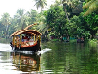 The Water World - Kerala, Kumarakom, Aleppey, Kochi