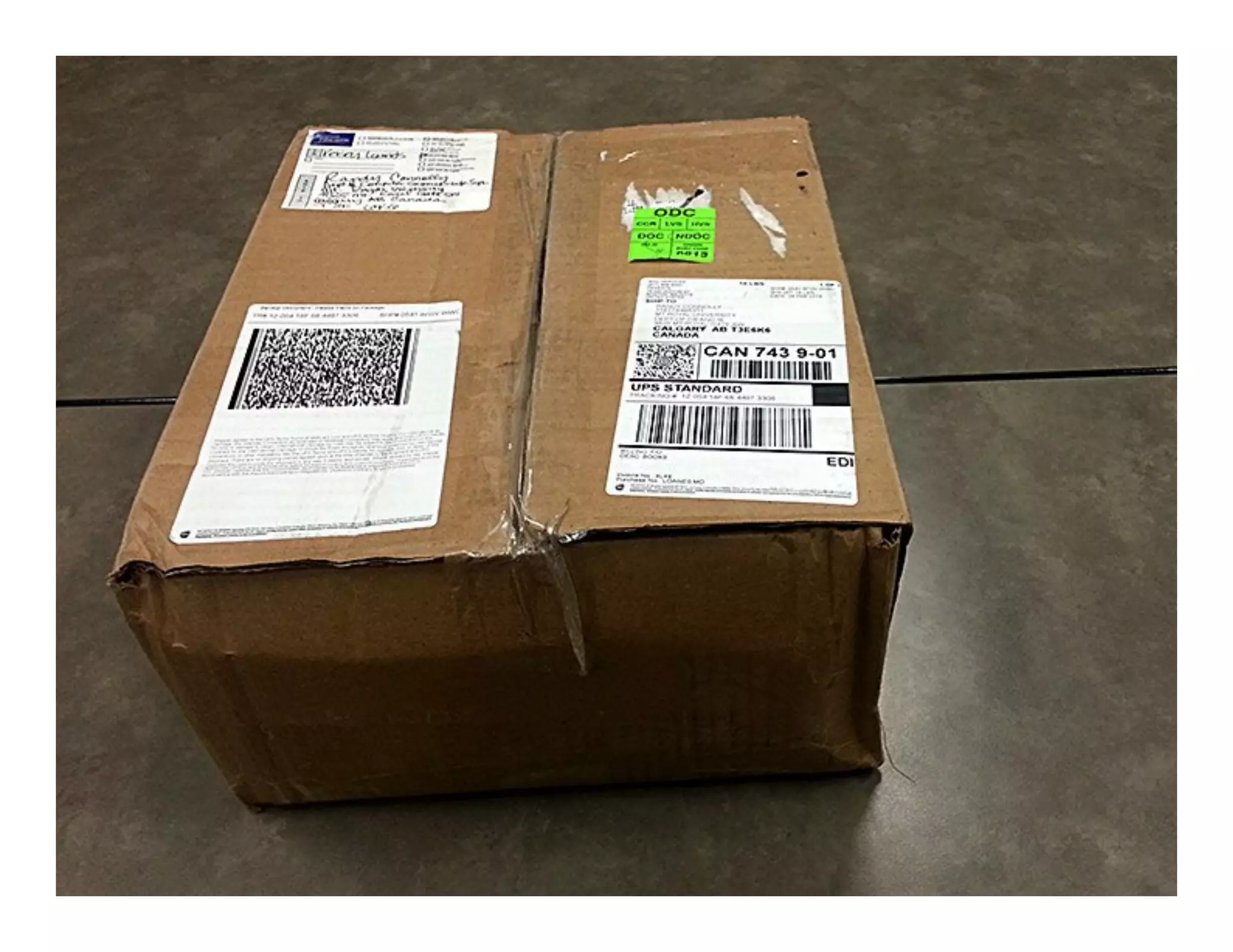 Add picture of unboxing
 
