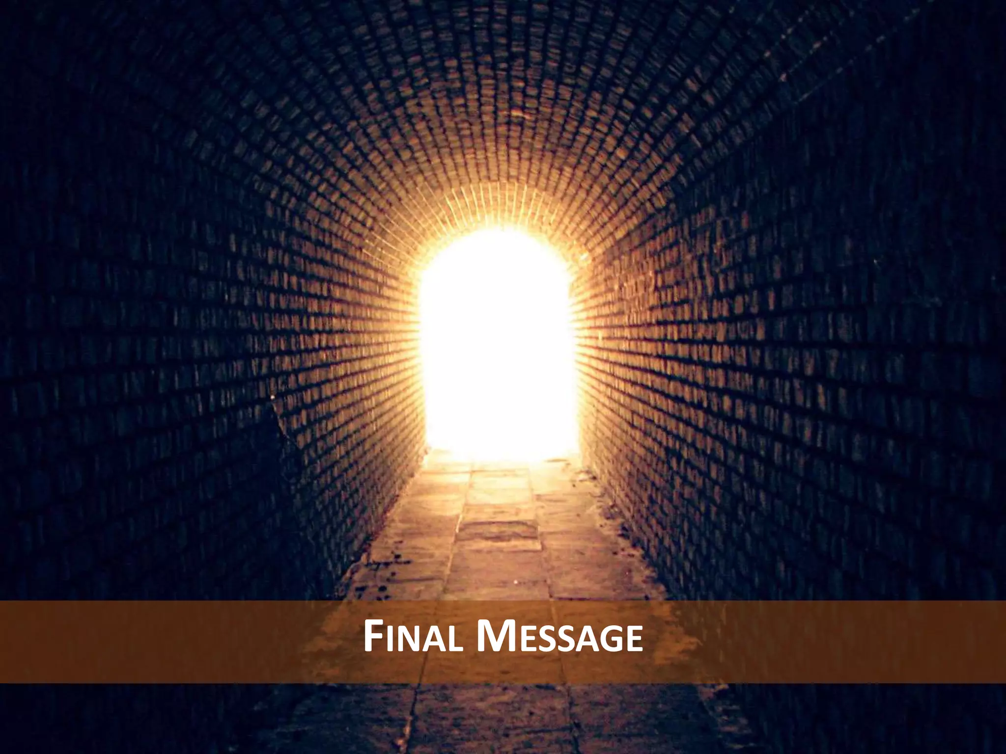 Título do Slide
Máximo de 2 linhas
FINAL	
  MESSAGE	
  
 