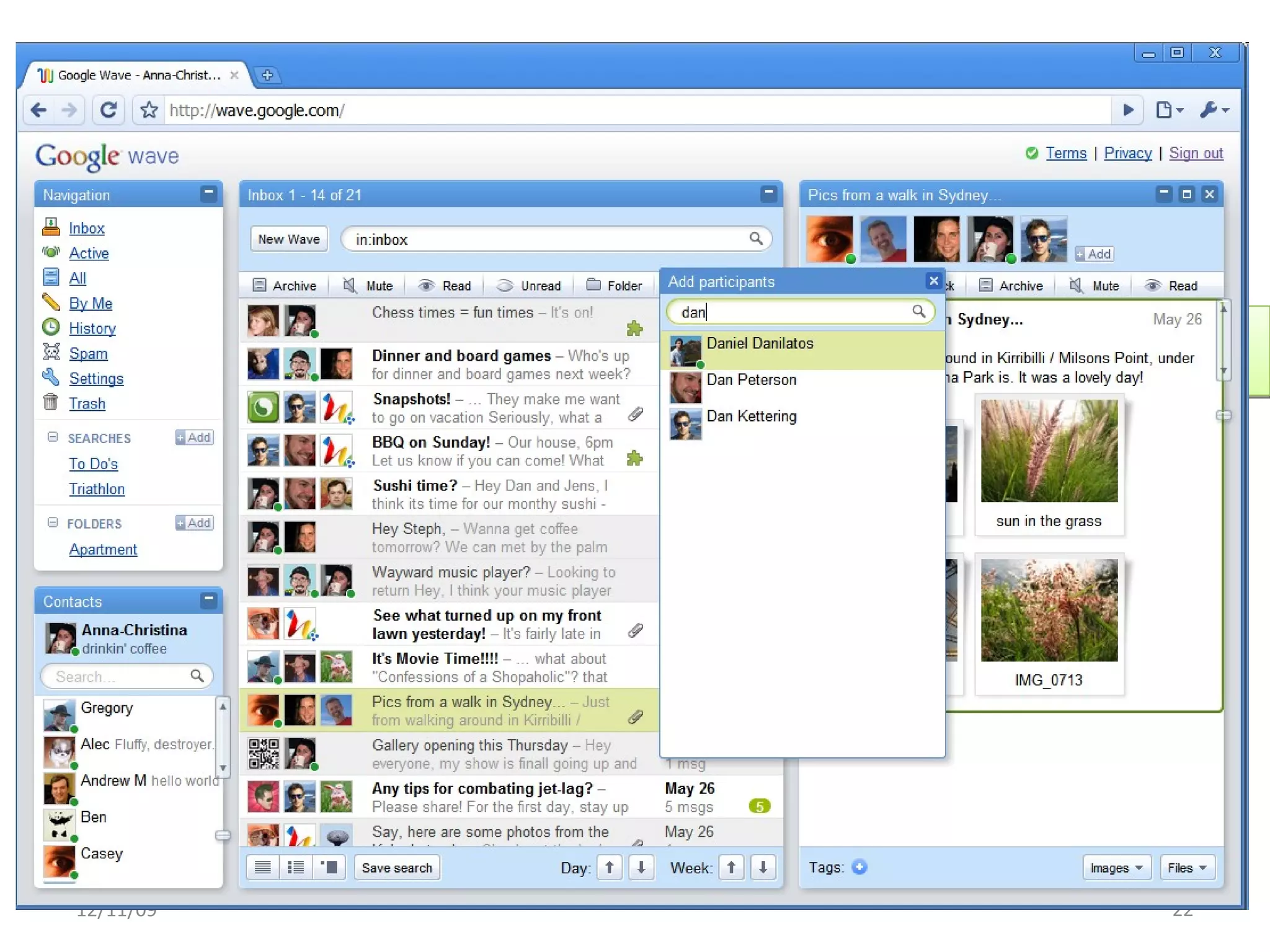 Ecosistema di applicazioni
• Convergenza online
• Una sola interfaccia          (Gmail, Google Wave e 
                                nuovi cellulari)
• Rich User Experience/
  Rich Internet Exp.




12/11/09                                          22
 