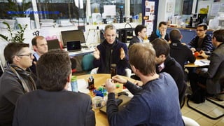 RENAULT CREATIVE PEOPLE LAB
 