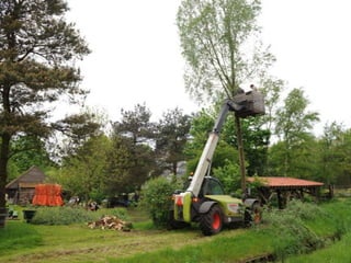 We maken een ooievaarsnest