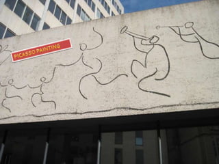 We visit the picasso's museum