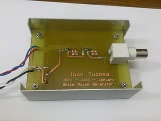 Electronic white noise signal generator instrument