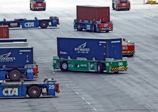 Quelle: Hanse Globe 2011/Pilotprojekt mit batteriebetriebenen AGV, HHLA 2011
 