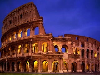 Hay anfiteatros que siguen vivosHay anfiteatros que siguen vivos
Antiteatro de Nîmes, 27 a. C. Nîmes Francia.
Corrida de toros enCorrida de toros en
el Arena de Nîmesel Arena de Nîmes
Ópera en el Arena de VeronaÓpera en el Arena de Verona
 
