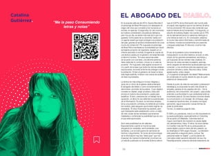 38 39
17 Voces para enfrentar el 2021 - SANCHOBBDO
“Me la paso Consumiendo
letras y notas”
Catalina
Gutiérrez.
EL ABOGADO DEL DIABLO.
En la popular película del 2013, Guerra Mundial Z,
el personaje de Brad Pitt busca con desespero el
origen del virus que convierte a los humanos en
zombis, en apenas 12 segundos. En otro momento
se hubiera considerado una película distópica,
pero hoy en día, se siente más real de lo que nos
gustaría. Como parte de su recorrido, habla con
un agente israelí que logró proteger a la población
del país, gracias al oportuno levantamiento de unos
muros de contención. Por supuesto el personaje
de Brad Pitt le manifiesta su incredulidad por hacer
semejante proyecto de ingeniería, basado en un
chisme asociado a zombis. El agente le cuenta de
una táctica usada por el gobierno de Israel llamada
el décimo hombre; “Si nueve personas están
de acuerdo con una tesis, una décima persona
debe defender lo contrario, incluso si no está de
acuerdo”. Por supuesto, este agente al asumir el
rol y partir de la base que todos los demás estaban
equivocados, encontró la forma de proteger a toda
la población. Si bien el gobierno de Israel no tiene
esta regla explícita, si tienen una cultura de análisis
de tesis improbables.
La táctica es más antigua e incluso religiosa y
viene de un oficio de la iglesia católica llamado
El abogado del diablo o como recientemente le
denominan: promotor de la justicia. Cuyo objetivo
consiste en objetar, exigir pruebas y descubrir
errores en toda la documentación usada para
beatificar. Si bien, pareciera ser un trabajo de la
oposición, el último fin era defender la autenticidad
de la información. Es decir, en términos simples,
toma una posición contraria y la defiende por todos
los medios, para asegurar que la tesis original, es
irrefutable. El oficio finalmente fue abolido, pero
qué interesante sería establecerlo como un estilo
de vida: dudar de las verdades que tenemos
instaladas y contemplar la posibilidad que es uno,
el que está equivocado.
Abrir esta posibilidad es de valientes.
Especialmente cuando el mundo se está
ahogando en verdades, semi-verdades, pos-
verdades, y en la inútil guerra de opiniones sin
hechos o argumentos. En la era de la tecnología
de la información hay dos “datos joya” que nos
impactan de manera fundamental: el primero es
un estudio publicado en la revista Science afirmó
que el 0.007% de la información del mundo está
en papel, esto significa que en los últimos 30 años
hemos producido 100 veces más contenido que
toda la historia de la humanidad. Y el segundo, un
estudio de Iceberg Digital, nos cuenta que el 70%
de los latinoamericanos no sabemos distinguir si
una noticia es real o no. En conclusión, estamos
en la era más sobre-informada y mal-informada de
la historia, movida exclusivamente por pasiones
y lenguas peligrosas. El discurso, el arma más
efectiva.
El uso de la palabra como herramienta de
manipulación no es sólo histórica, es todo un arte,
propio de los grandes pensadores, escritores y
por supuesto de las mentes más creativas. En
tiempos de redes sociales la palabra, además,
viene cargada de elementos audiovisuales que nos
conectan, y nos rendimos ante las pasiones que
provocan amores y odios. Muchos odios. Odios
apasionados, odios ciegos.
¿Y si jugamos al abogado del diablo? Básicamente
es contemplar el mundo desde los ojos de quien
estamos en desacuerdo.
Desde el punto de vista de mercadeo y planeación
estratégica, la propuesta ha sido más simple: la
empatía, pararse en los zapatos del otro. - De la
audiencia, del consumidor, del usuario-, para poder
entender a profundidad lo que verdaderamente es
importante para él. De esa manera conectar desde
la comunicación y el mensaje. Sin embargo, algo
no estamos haciendo bien, el usuario nos sigue
ignorando, sigue buscando nuevas formas de
evitar la publicidad.
Tal vez, no estamos jugando bien.
El 2020 y su pandemia, marcó un hito importante en
la pauta publicitaria, especialmente en Colombia.
De acuerdo a E-Marketer, Colombia tiene el
mayor crecimiento de inversión en pauta digital
de Latinoamérica. Hace 10 años, los anunciantes
no invertían más del 4% de su presupuesto en
pauta digital y para el cierre del año pasado, ya
se destinaba el 35% según Scopen. La televisión
está pasando a segundo plano, porque “las
personas están en digital”, y ya los planes de
mercadeo están sacando televisión de sus mix.
Paradójicamente, estamos dándole tratamiento de
17 Voces para enfrentar el 2021 - SANCHOBBDO
 