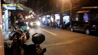 Институциите
 